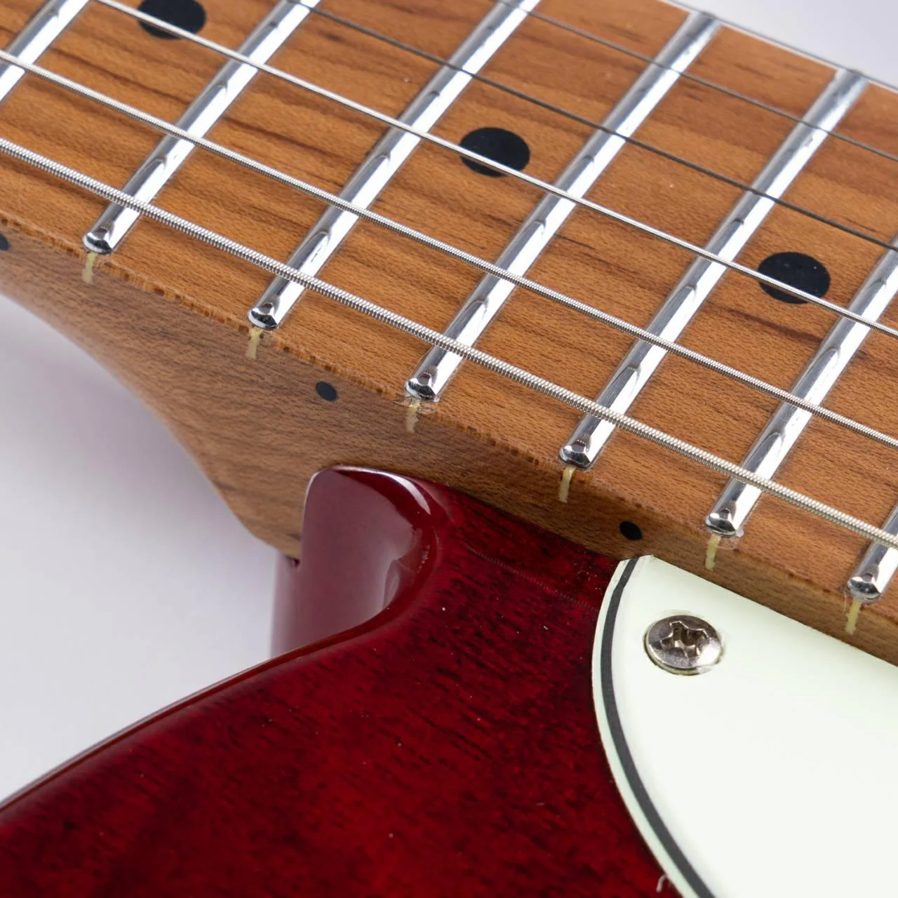 Eart Guitars, NK-C1(N), Single Coil Pickups, 3-saddle Bridge Electric Guitar, Red - Image 4